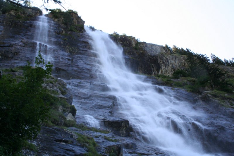IMG_4645.JPG - Sous la cascade